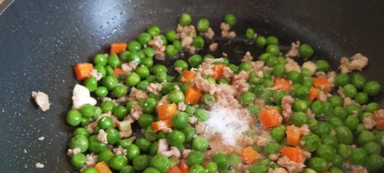 《美味健康的肉末青豆食谱》（青豆健康营养）