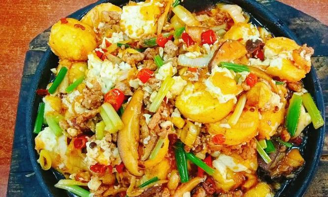 用肉末蘑菇烧日本豆腐，轻松做美味料理（简单又美味）