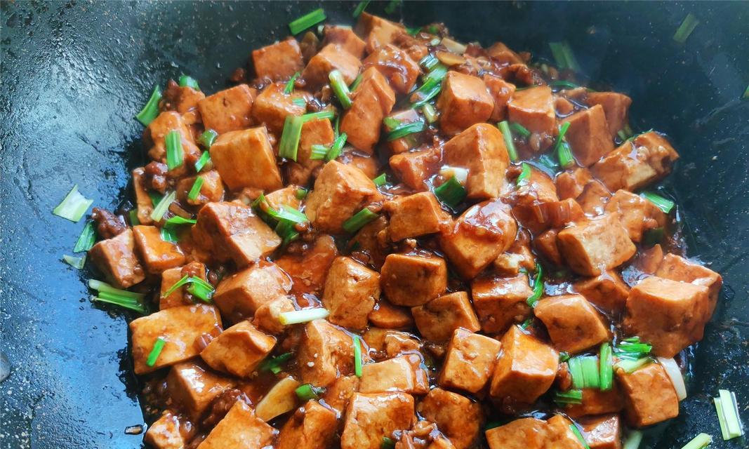 肉末焖豆腐的做法（用最简单的方法）