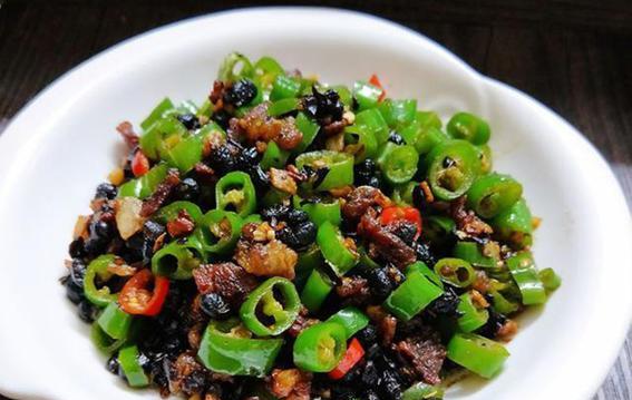 肉末辣椒的制作方法（口感鲜美）