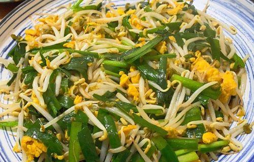 肉末韭黄玉米蛋花羹，营养又美味（健康美味的家常汤）
