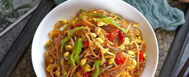 美味健康的肉末豆芽菜（一道简单易做的营养佳肴）