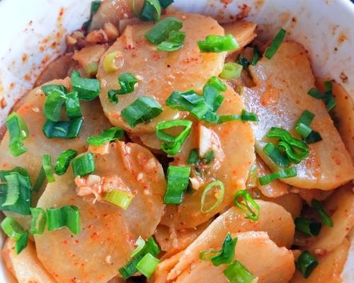 美味肉丁土豆片的制作方法（15个步骤教你轻松制作美味可口的肉丁土豆片）
