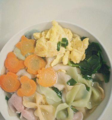 《美食在家，尝鲜不出门》（以肉丁鸡蛋汤面为例）