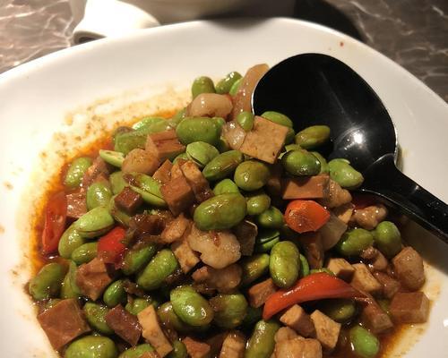 肉丁炒毛豆，做法大全（清热开胃）