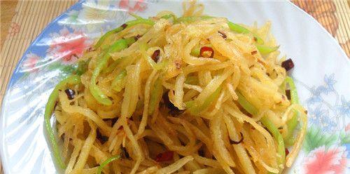 美食制作-肉炒土豆丝（掌握健康的烹饪技巧）