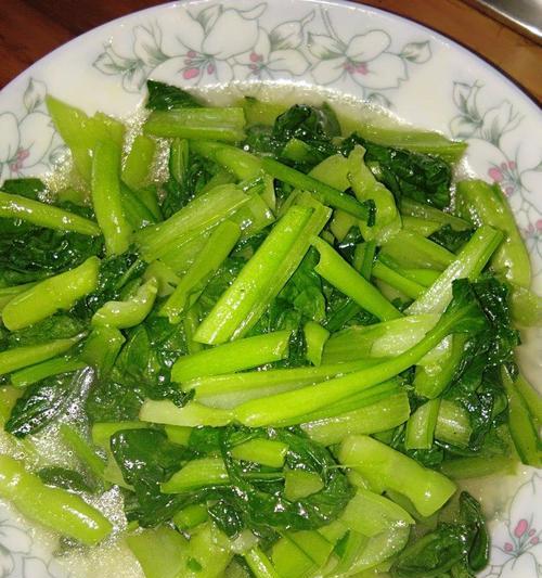 肉饼炒青菜，家常美食不容错过（健康好吃的佳肴）