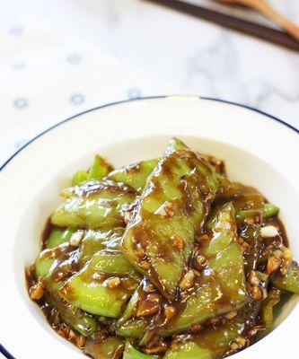 青椒盅怎么做？简单易学的青椒盅食谱是什么？