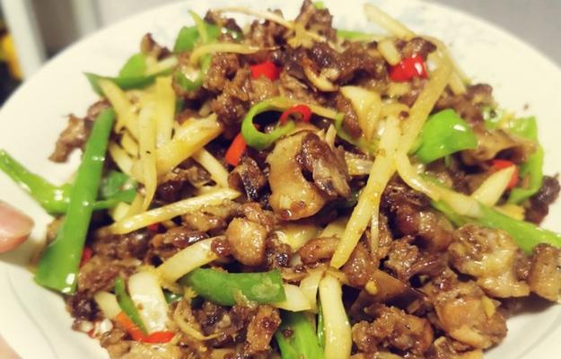 青椒鸭块怎么做？详细步骤和常见问题解答？