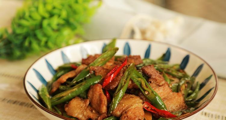 青椒小炒肉怎么做？步骤详解和常见问题解答？