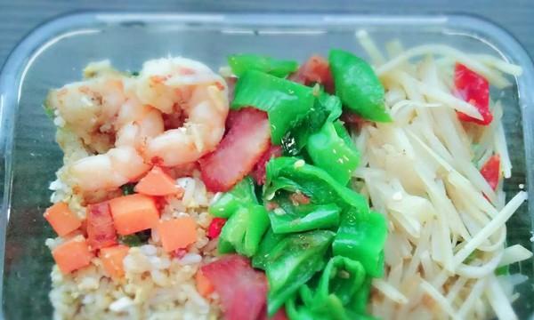 青椒土豆丝炒饭怎么做？步骤和技巧有哪些？