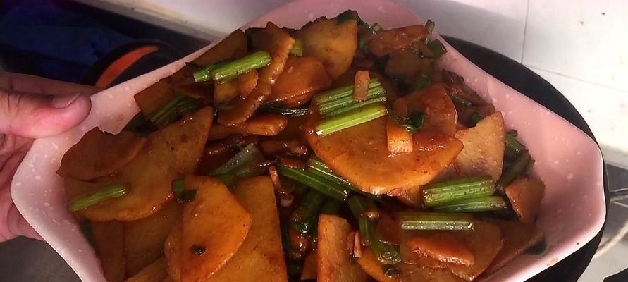 青椒土豆肉片的做法是什么？步骤详解如何做？