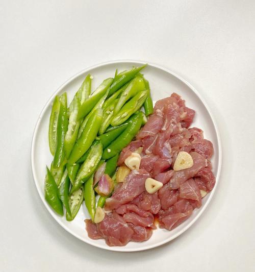 青椒肉末怎么做？有哪些简单易学的步骤？