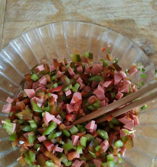 青椒火腿肠怎么做？有哪些简单易学的步骤？