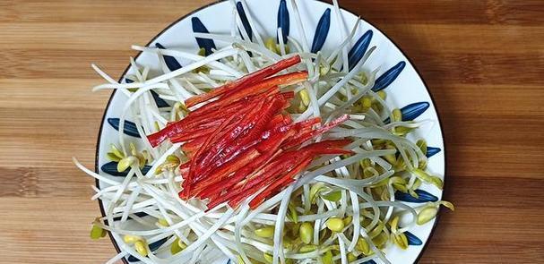 青椒豆芽怎么做？简单易学的家常做法是什么？