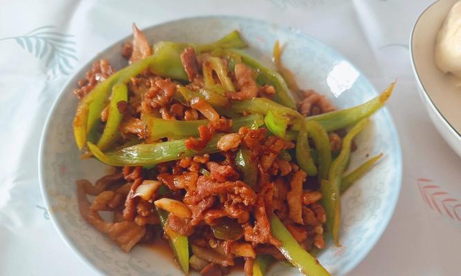 青椒炒肉丝全联怎么做？步骤和技巧有哪些？