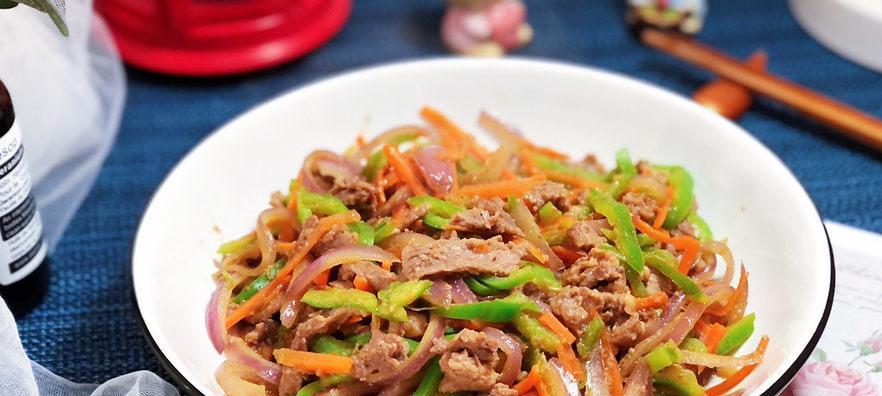青椒炒牛肉丝的做法是什么？如何快速掌握这道家常菜的烹饪技巧？