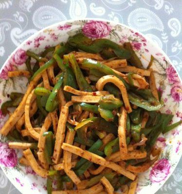 青椒茶干怎么做？制作过程中有哪些常见问题？