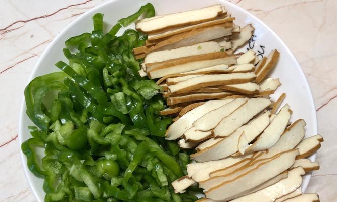 青椒茶干怎么做？制作过程中有哪些常见问题？