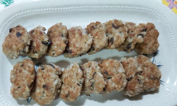 青瓜虾米肉饼怎么做？步骤和技巧有哪些？
