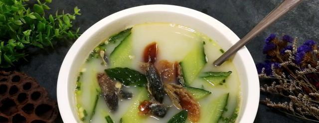 青瓜鸡蛋汤怎么做？有哪些步骤和技巧？
