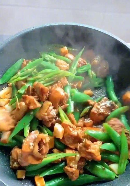 青豆辣炒鸡怎么做？详细步骤和技巧是什么？