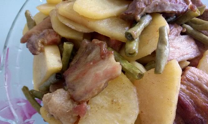 青豆角炒五花肉怎么做？步骤和技巧有哪些？