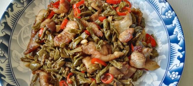 青豆角炒五花肉怎么做？步骤和技巧有哪些？