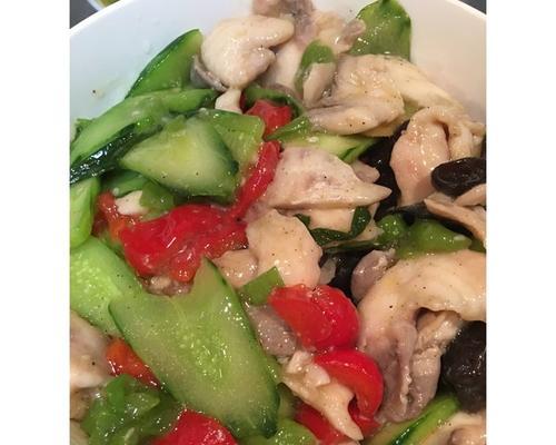 青葱炒鱼片的做法是什么？如何确保鱼片鲜嫩不碎？