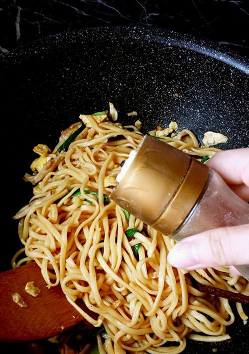 炒面怎么做才好吃？简单易学的家常炒面食谱分享！