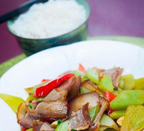 炒里脊腊肉的做法是什么？如何炒制出美味的里脊腊肉？