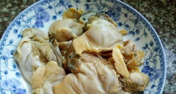炒河蚌怎么做才鲜美？有哪些常见问题需要注意？