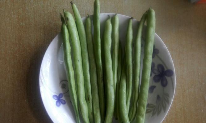 炒狗爪豆的做法是什么？步骤和技巧有哪些？