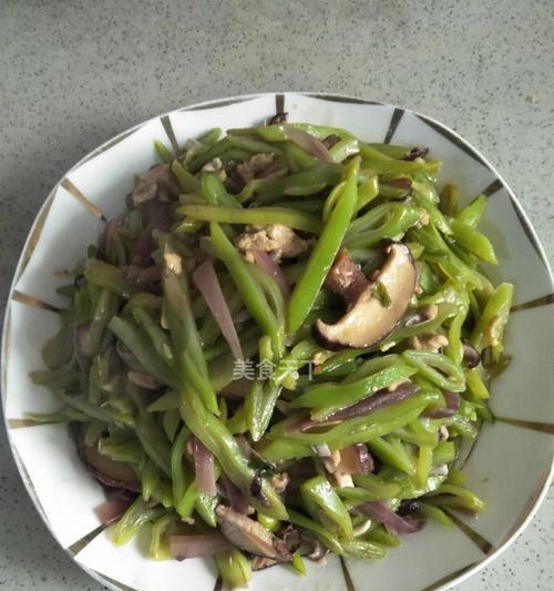 炒豆角丝的做法是什么？如何炒出美味的豆角丝？