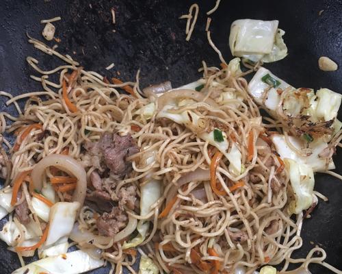 超日式炒面怎么做？有哪些独特步骤和技巧？