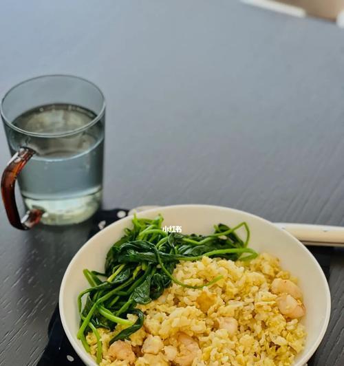超简易芝麻拌饭的做法是什么？如何快速制作美味的芝麻拌饭？