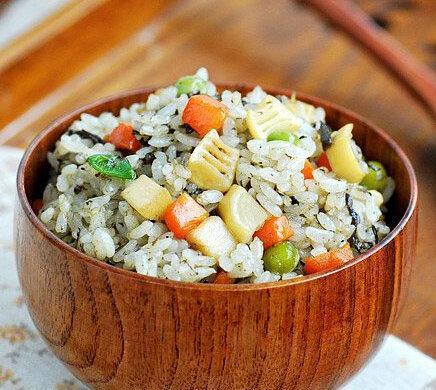 超简易芝麻拌饭的做法是什么？如何快速制作美味的芝麻拌饭？