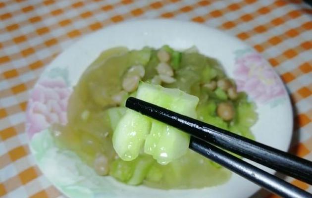 超简单的凉拌黄瓜的做法？步骤和技巧有哪些？