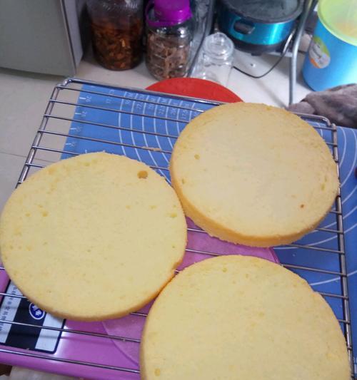 超简单版蒸蛋糕怎么做？步骤和技巧有哪些？
