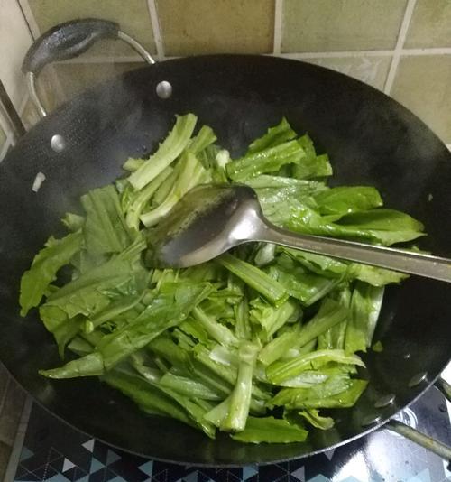 蒜蓉油麦菜怎么做才超级快速分钟出锅？