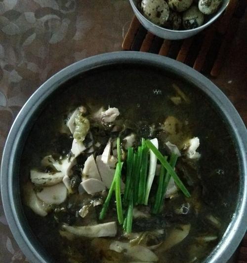 超级简单的家常酸菜鱼怎么做？步骤和技巧有哪些？