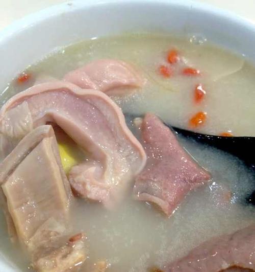 白果炖肚条的做法是什么？步骤详解及注意事项有哪些？