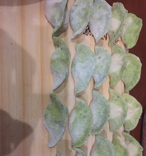 白菜香菇虾皮饺怎么做？步骤和技巧有哪些？