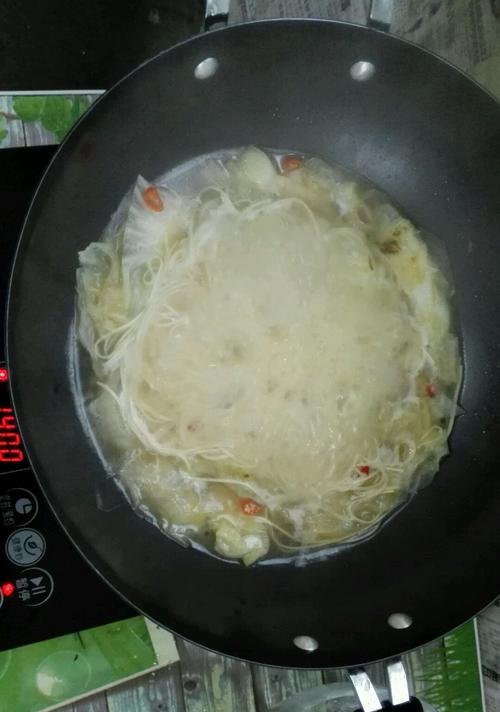 白菜鸡蛋汤面怎么做？详细步骤和技巧是什么？