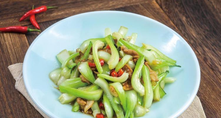 白菜梗炒肉怎么做？步骤和技巧有哪些？