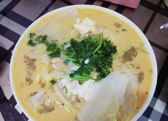 白菜干猪肺汤怎么做？有哪些步骤和技巧？