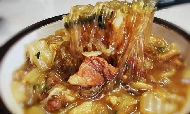 白菜粉条炖猪肉怎么做？步骤和技巧有哪些？