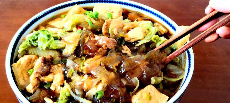 白菜粉条豆腐泡怎么做？步骤和技巧有哪些？