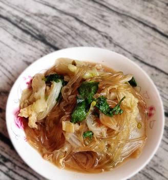 白菜粉条豆腐泡怎么做？步骤和技巧有哪些？