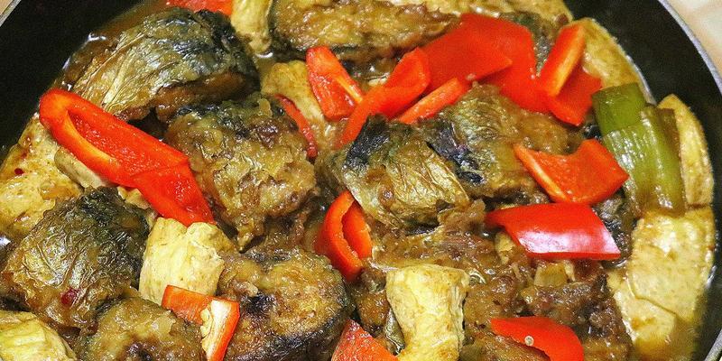 鲅鱼头炖豆腐怎么做？步骤和技巧有哪些？